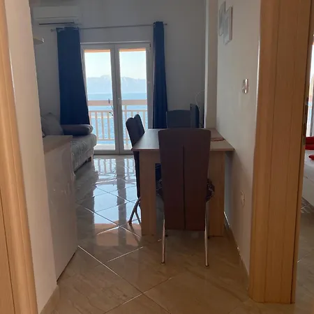 Nad Morem Apartment